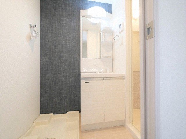 洗面設備　脱衣スペースもあります