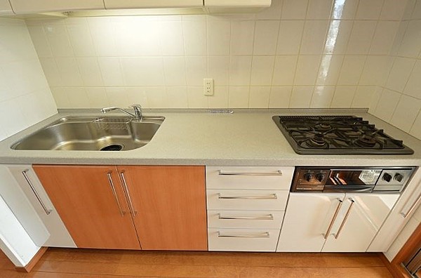 キッチン　※別部屋の参考写真です。