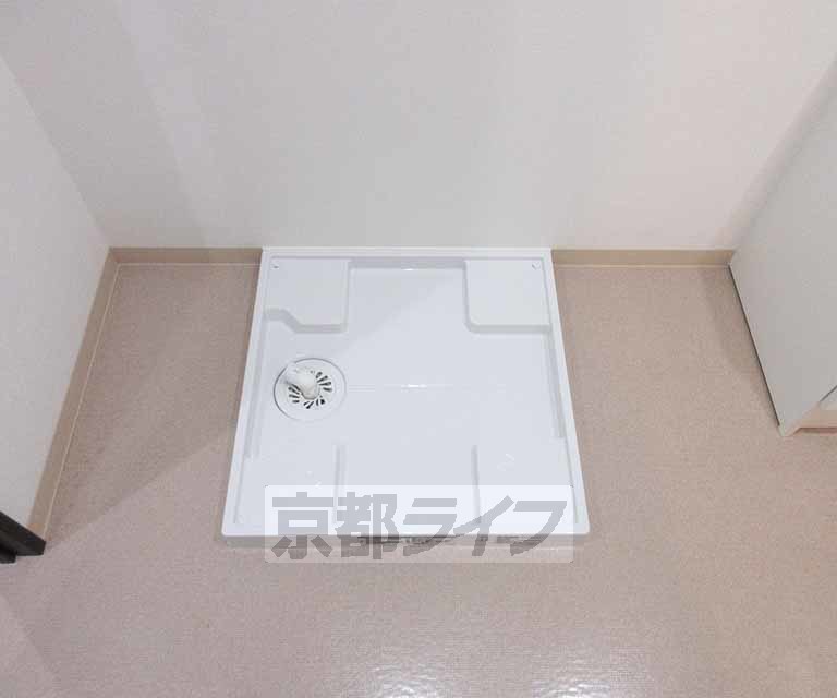 洗面設備　室内洗濯機置き場です