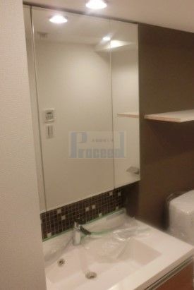 洗面設備　使いやすい独立洗面台☆