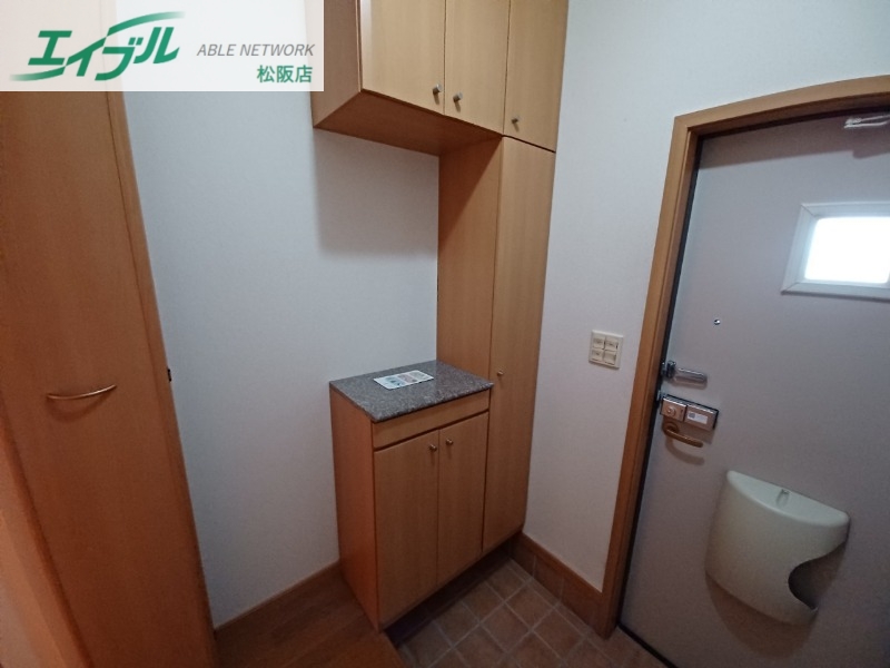 玄関　反転タイプ参考写真