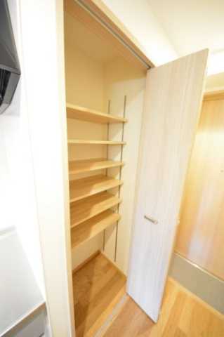 玄関　反転タイプ・別部屋参考写真