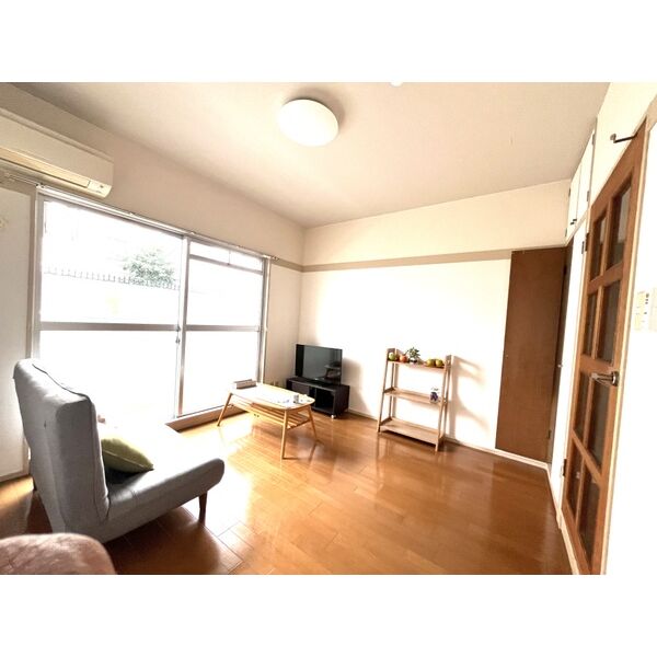 その他部屋・スペース　家具はつきません。