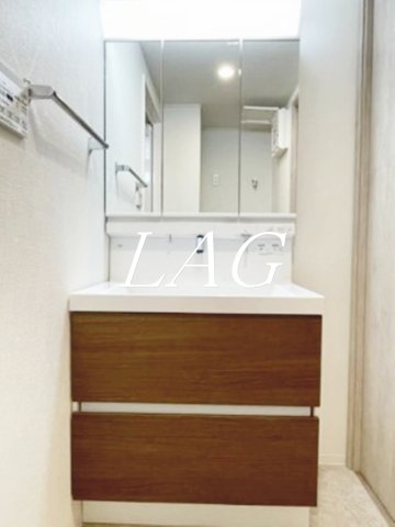 洗面設備　洗面台です。