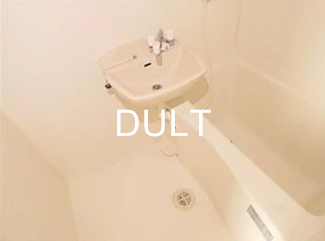 バス・シャワールーム　バスルームです。