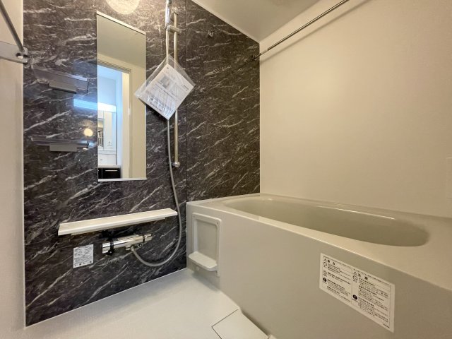 バス・シャワールーム　お風呂で日々の疲れを落としましょう