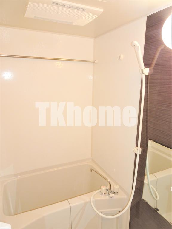 バス・シャワールーム　浴室乾燥機付きです