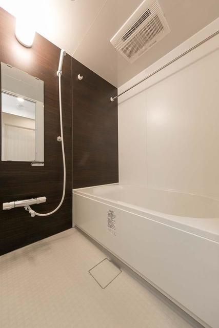 バス・シャワールーム　追焚機能　浴室乾燥機