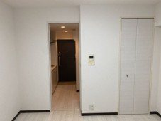 居室・リビング　☆明るい洋室☆