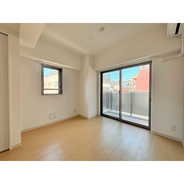 居室・リビング　※同タイプ別住戸写真