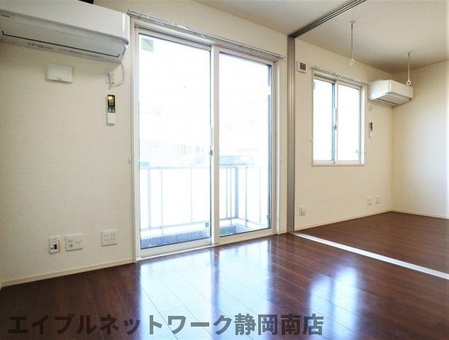 居室・リビング　ゆったり過ごせるリビングです