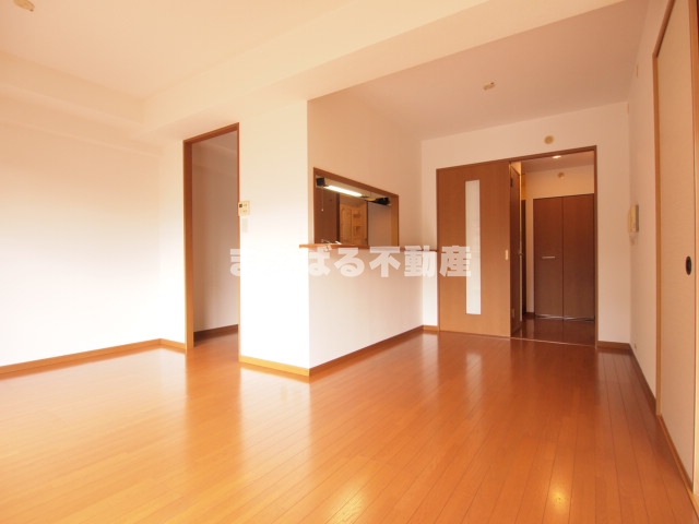 居室・リビング　※写真別部屋（反転タイプ）