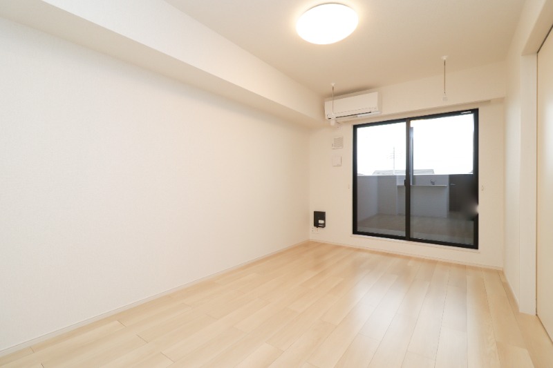 居室・リビング　図面と現状に相違がある場合には現状を優先