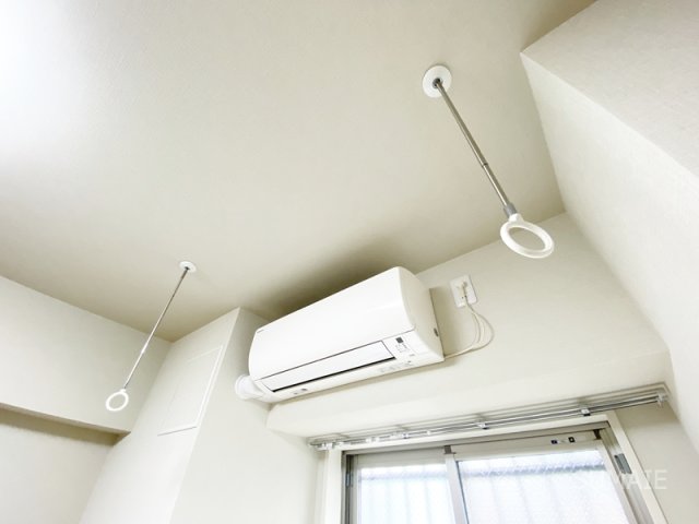 その他設備　室内物干し＆エアコン！