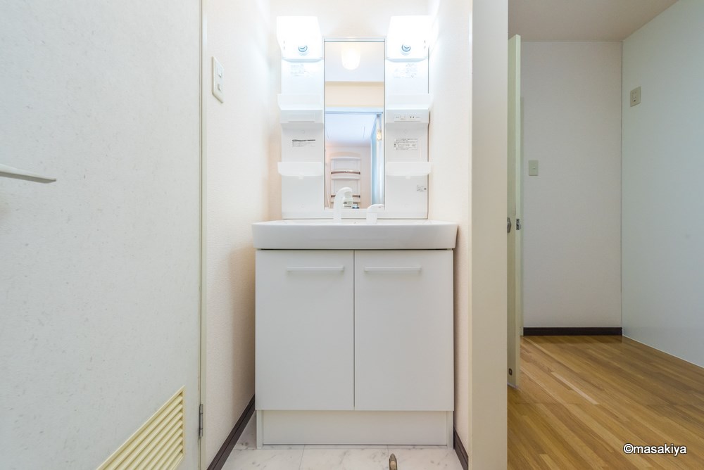 洗面設備　洗面　シャンプードレッサー付