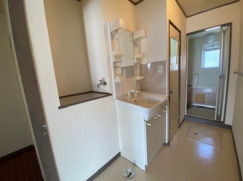 洗面設備　朝の支度にいかがでしょうか