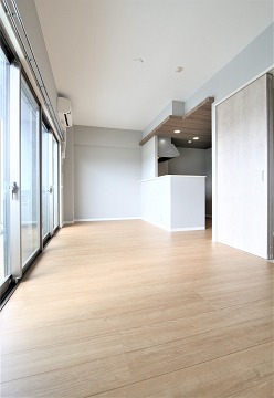 居室・リビング　広々12帖あります