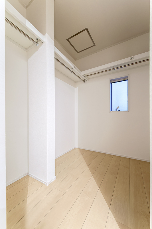 収納　ウォークインクローゼット