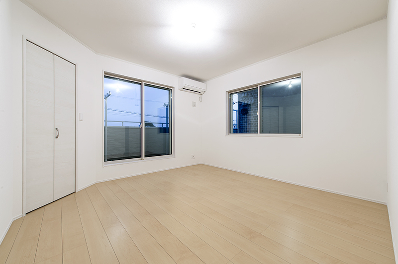 その他部屋・スペース　約７．７帖の洋室