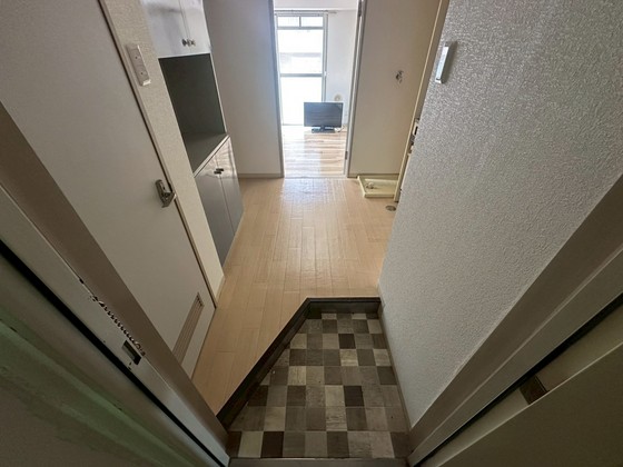 玄関　※別部屋の写真です