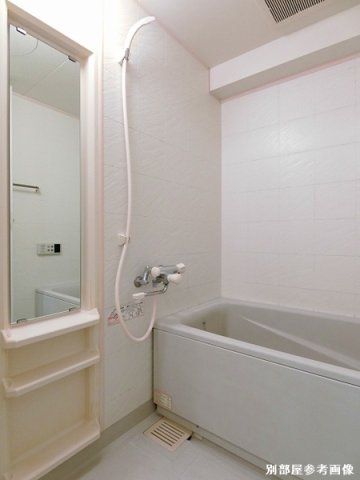 バス・シャワールーム　清潔感のある快適バスルーム♪