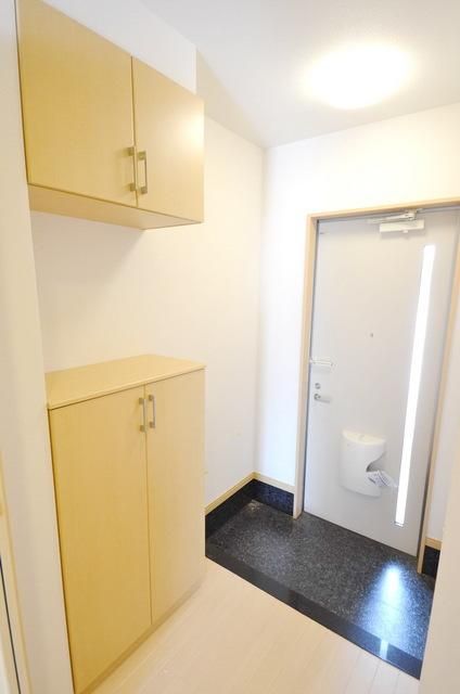 玄関　★大きな下駄箱もあります♪★