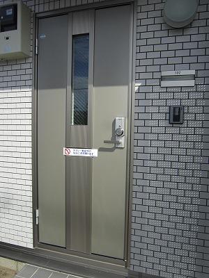 玄関　落ち着いた玄関です