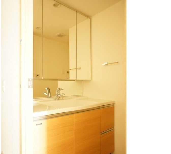 洗面設備　洗面所です