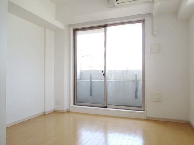 居室・リビング　★広々な居室★