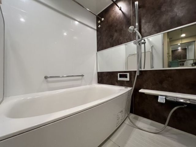 バス・シャワールーム　高級感漂うバスルーム