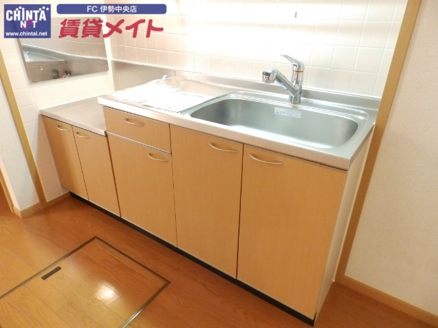 キッチン　反転タイプ参考写真