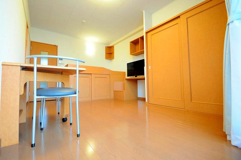 居室・リビング　仕様・設備は原状と異なる場合有。現状優先