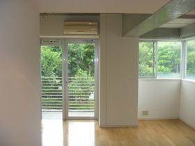 居室・リビング　アリア幕張の洋室