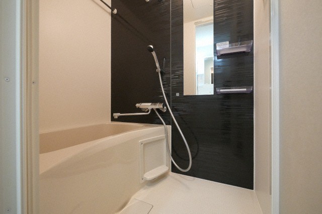 バス・シャワールーム　お風呂で日々の疲れを落としましょう