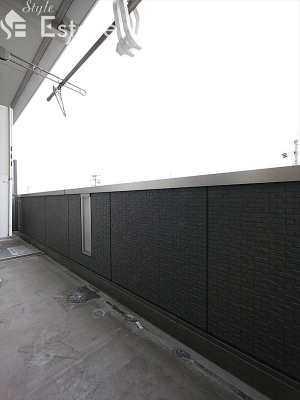 バルコニー　バルコニー