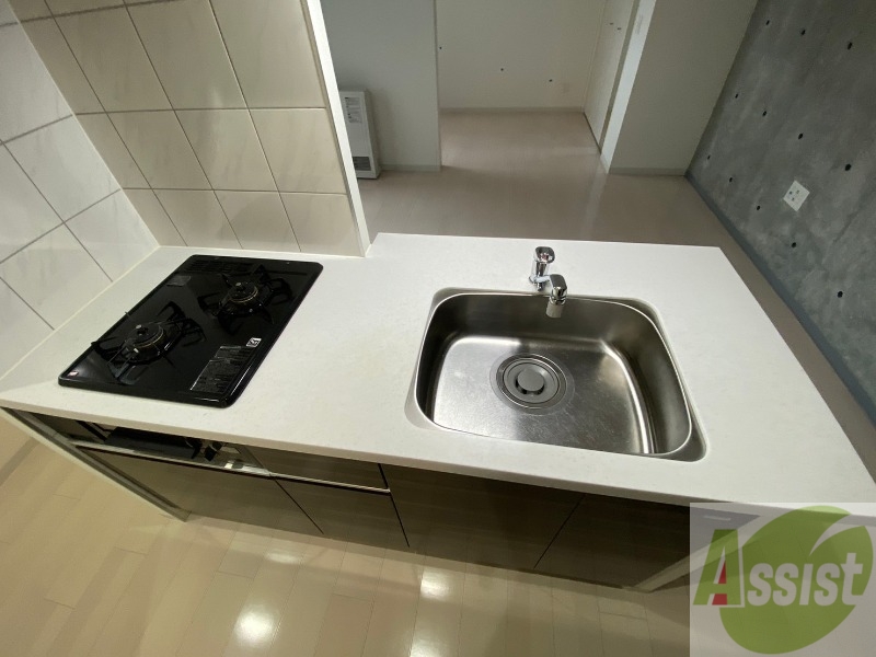 キッチン　こちらはキッチン。調理スペースもあり使いやすそうです。