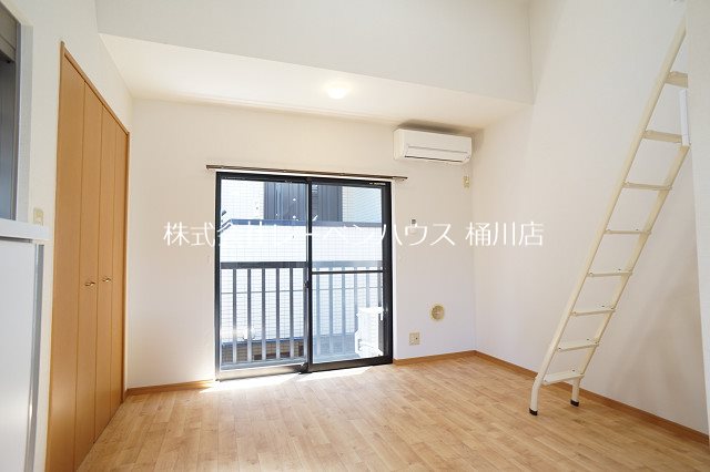 居室・リビング　レーベンハウス桶川店へ　048-787-5511
