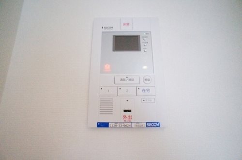 セキュリティ　安心のモニター付きインターホン