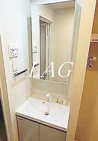 洗面設備　独立洗面台です。