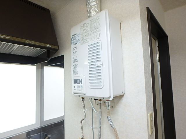 その他設備　ガス給湯器です。
