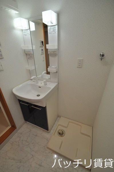 洗面設備　画像は同シリーズ参考画像の為、現況を優先いたします。