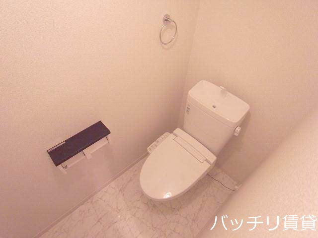 トイレ　画像は同シリーズ参考画像の為、現況を優先いたします。