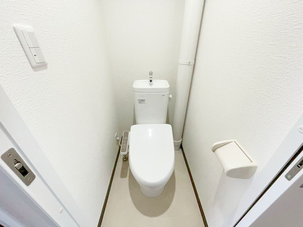 トイレ　トイレ