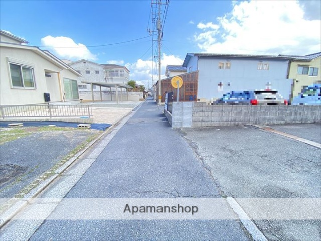 その他　前面道路（その他）まで0m