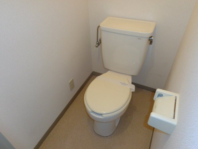 トイレ　ゆったりとした空間のトイレです
