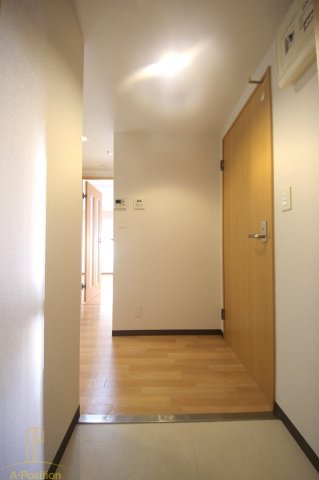 玄関　シャルマンフジ阿波座サウス