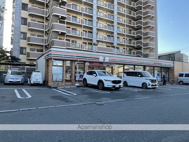 コンビニ　セブン－イレブン小倉日明４丁目店（コンビニ）まで1052m