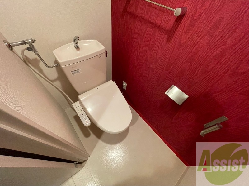 トイレ　トイレです。ウォシュレット付を探している方、おすすめです。