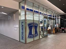コンビニ　ローソン 中野区役所店（コンビニ）まで189m