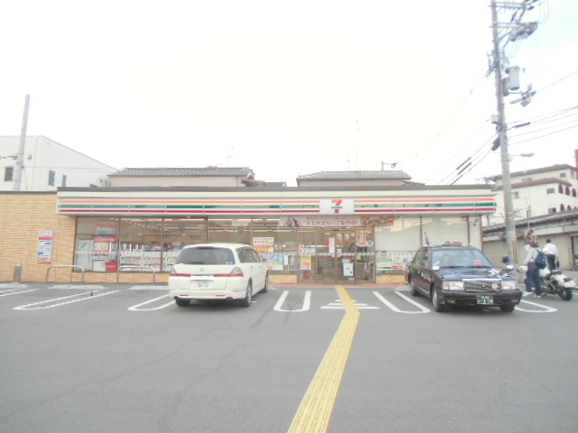 コンビニ　セブンイレブン大阪南津守6丁目店（コンビニ）まで239m